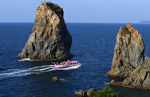 青海島観光汽船の写真