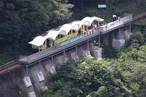 清流みはらし駅俯瞰の写真