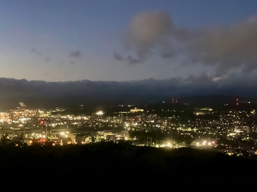 竜王山頂上から見た夜景の写真