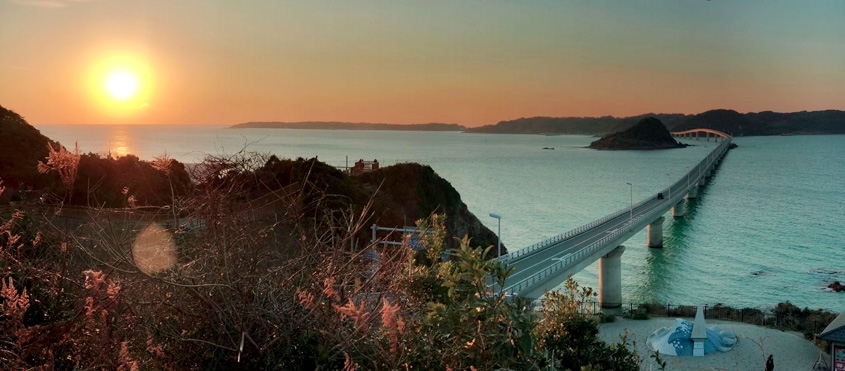 角島大橋の夕景の写真