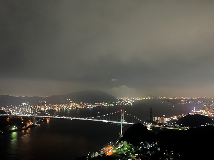 火の山公園から見える関門海峡の夜景の写真