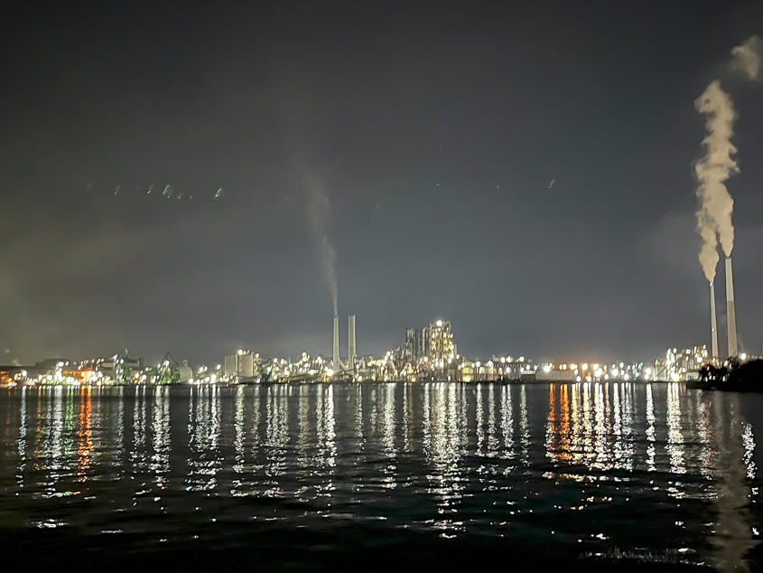 晴海公園から見る工場夜景の写真