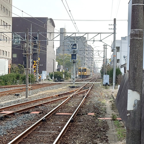 宇部線の線路の写真