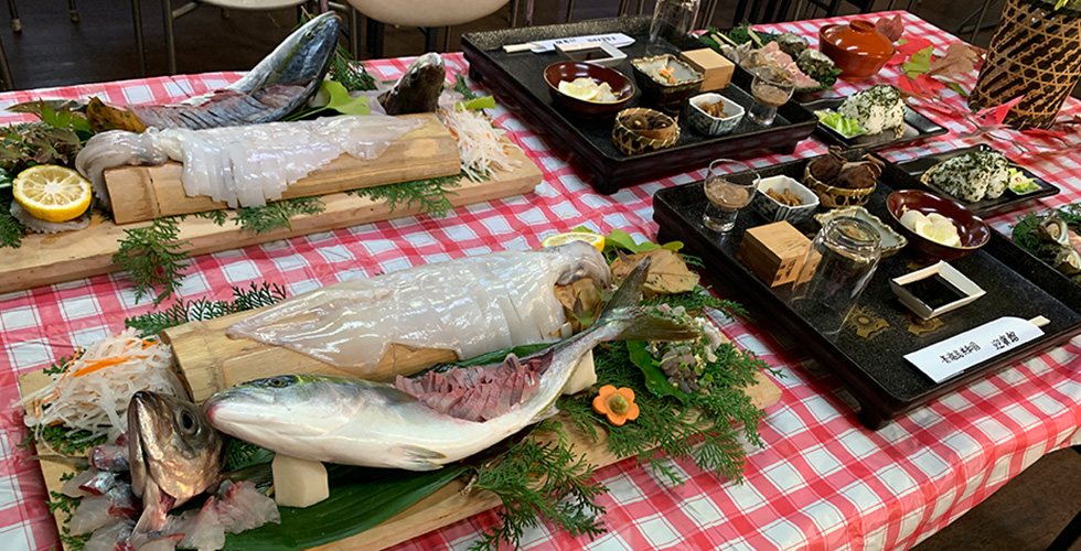 豪華な食事の数々の写真