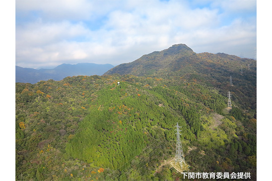 「勝山城跡遠景」(下関市教育委員会提供)の写真